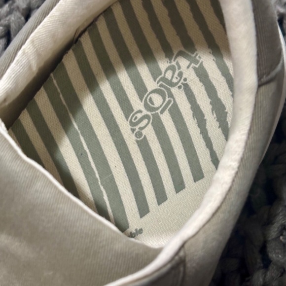 š Taos Z Soul Canvas Sneakers Side Zip Comfort Shoe - US 10 - Picture 6 of 7